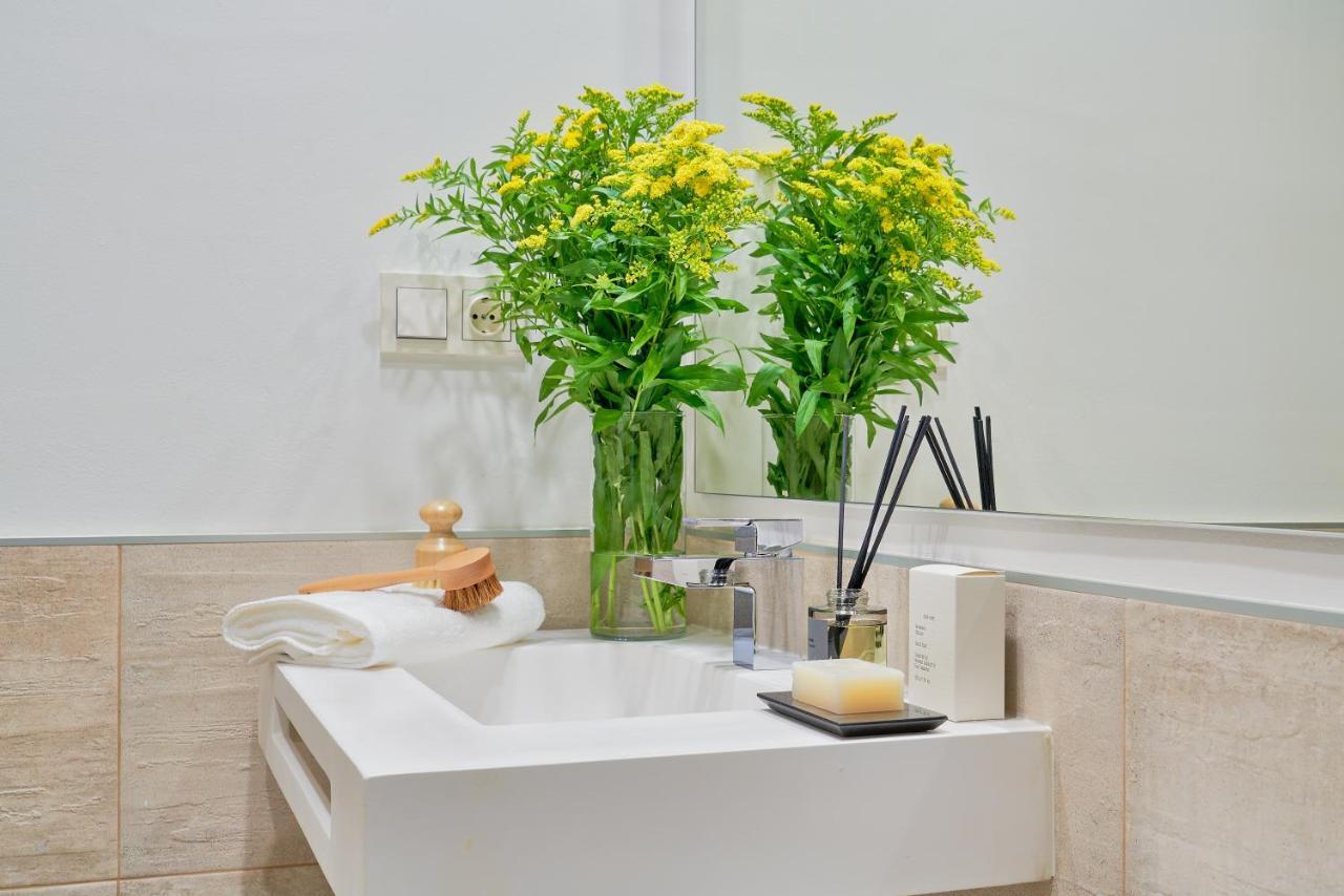 Iloftmalaga Plaza Del Teatro II & III Apartment Екстериор снимка